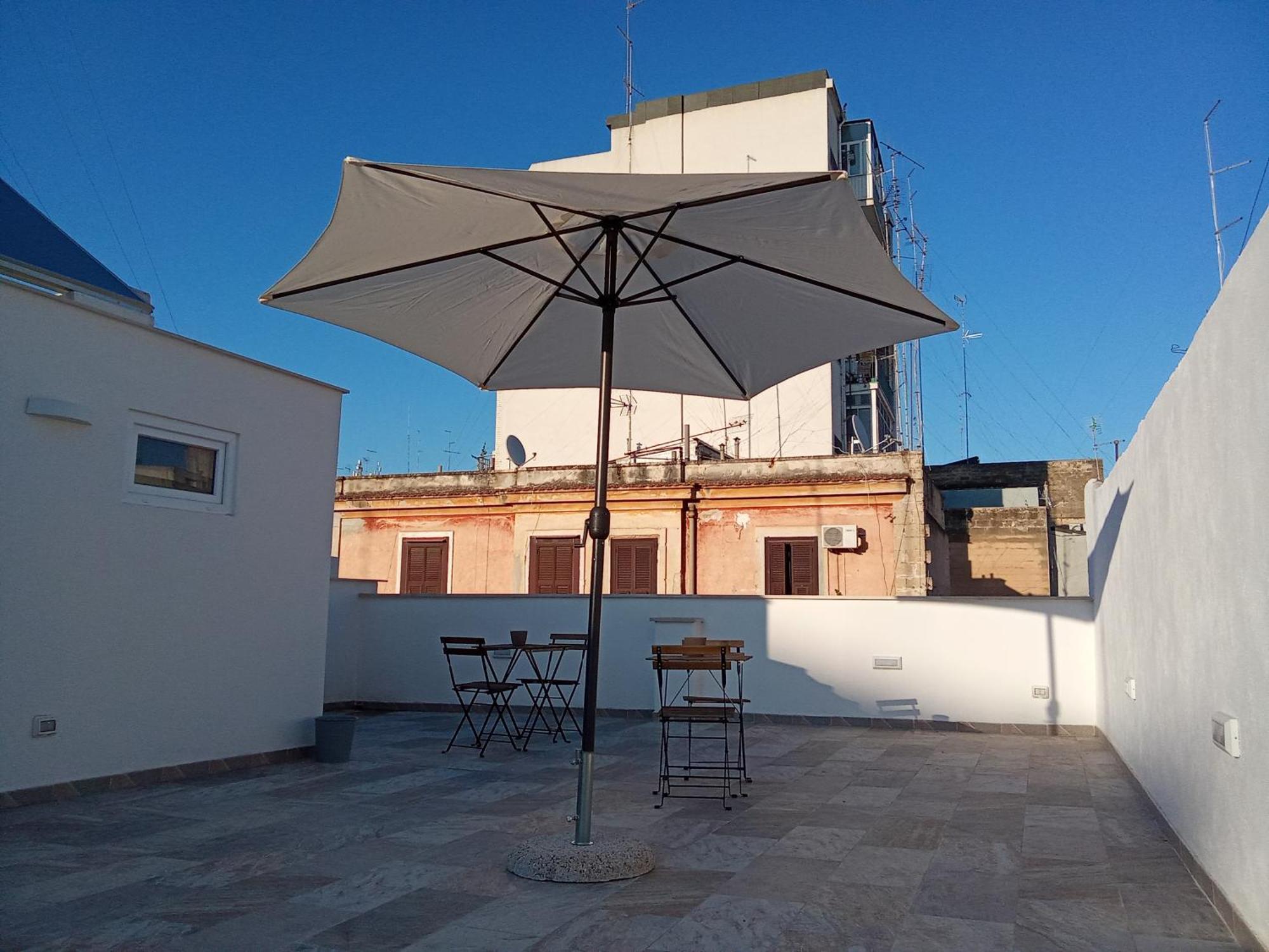 La Nicchia Bed & Breakfast Bari Bagian luar foto